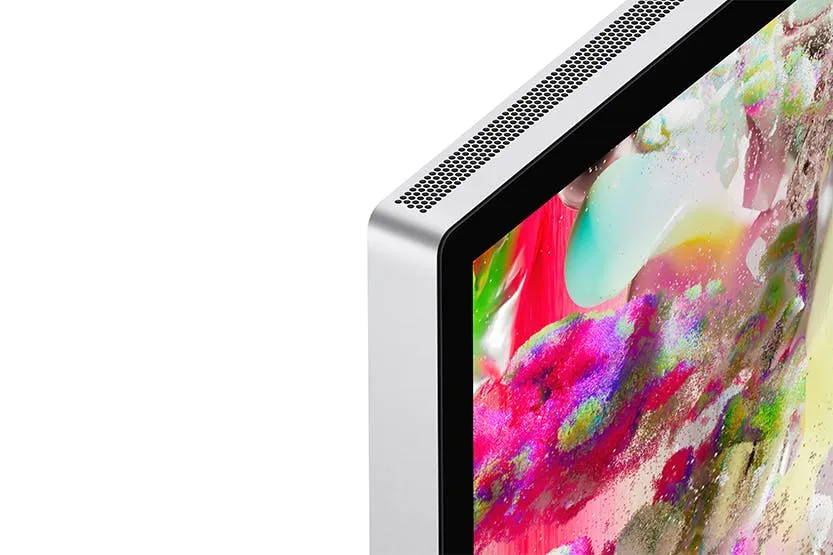 Apple Studio 27" | Standard Glass | VESA Mount Adapter Display