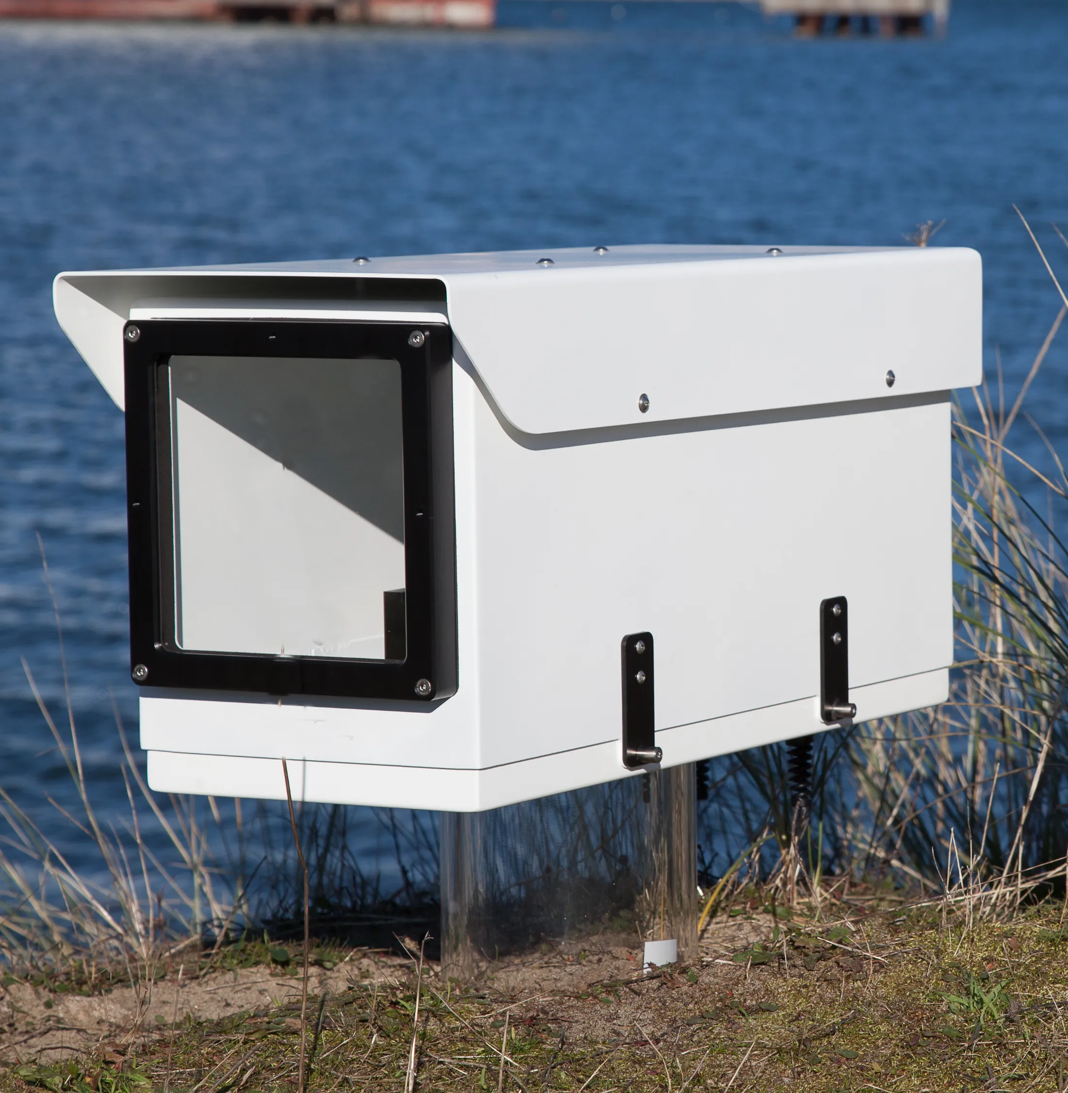 Sure! To optimize the title of the B-400 Enclosure for an e-commerce platform and include modifiers, you should focus on highlighting key features, benefits, and potential use cases. Heres an example of an optimized product title:

B-400 Heavy-Duty Weatherproof Enclosure with Locking Lid for Outdoor Equipment Protection

This title includes modifiers such as Heavy-Duty, Weatherproof, Locking Lid, and Outdoor Equipment Protection, which help convey the products features and intended use.