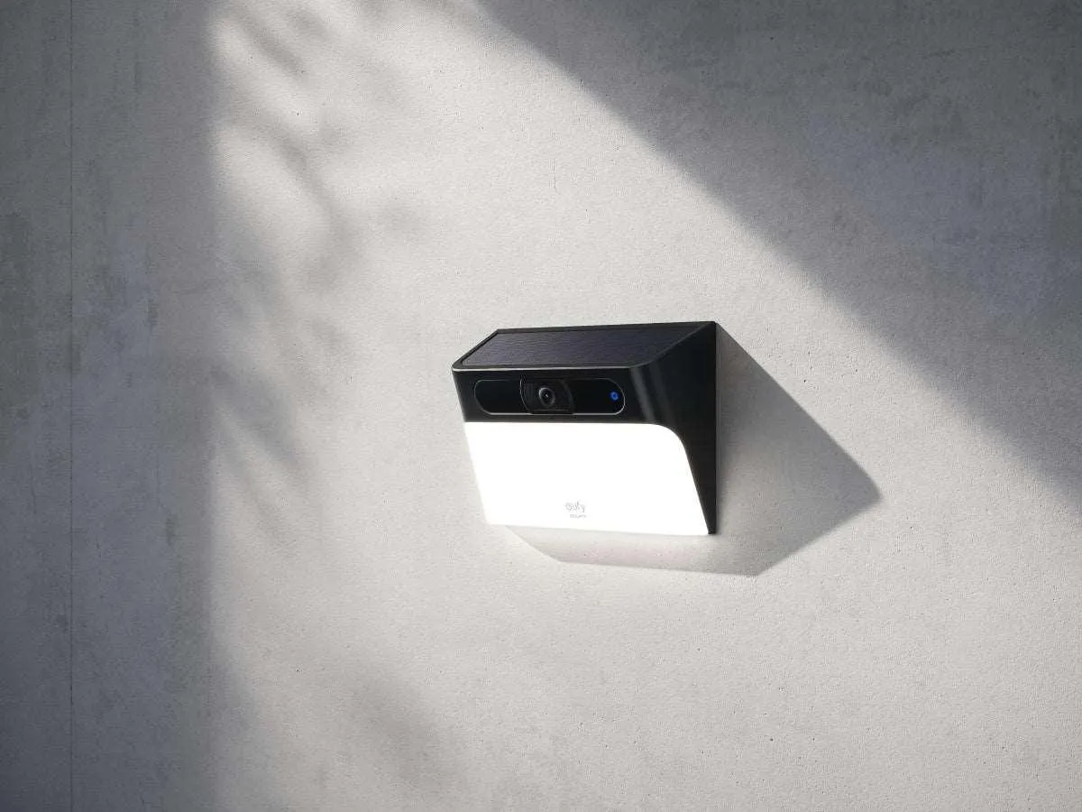 Eufy Solar Wall Light Cam S120 T81A0311