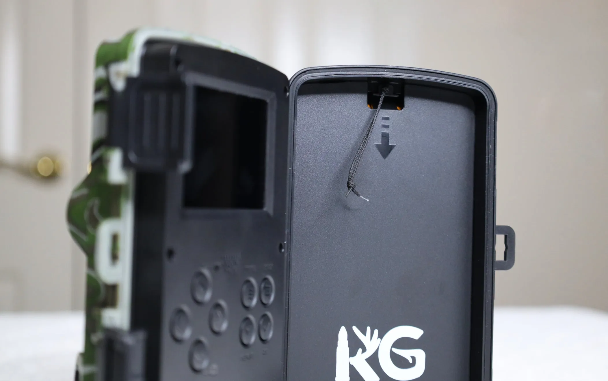 KG High-Resolution Trail Camera with Night Vision and Motion Activation
