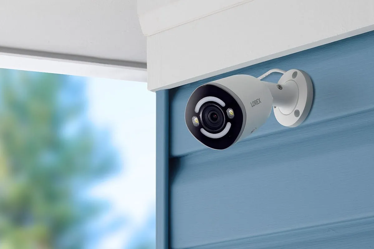 Lorex 4K Smart Security Lighting Deterrence Bullet AI PoE IP Wired Camera