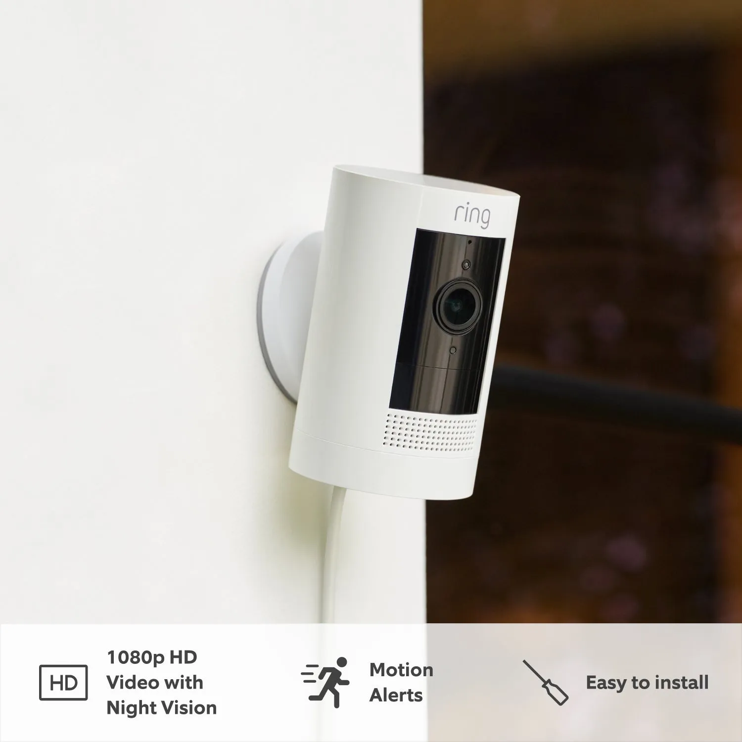 Outdoor Security Camera | Stick Up Cam Plug-In