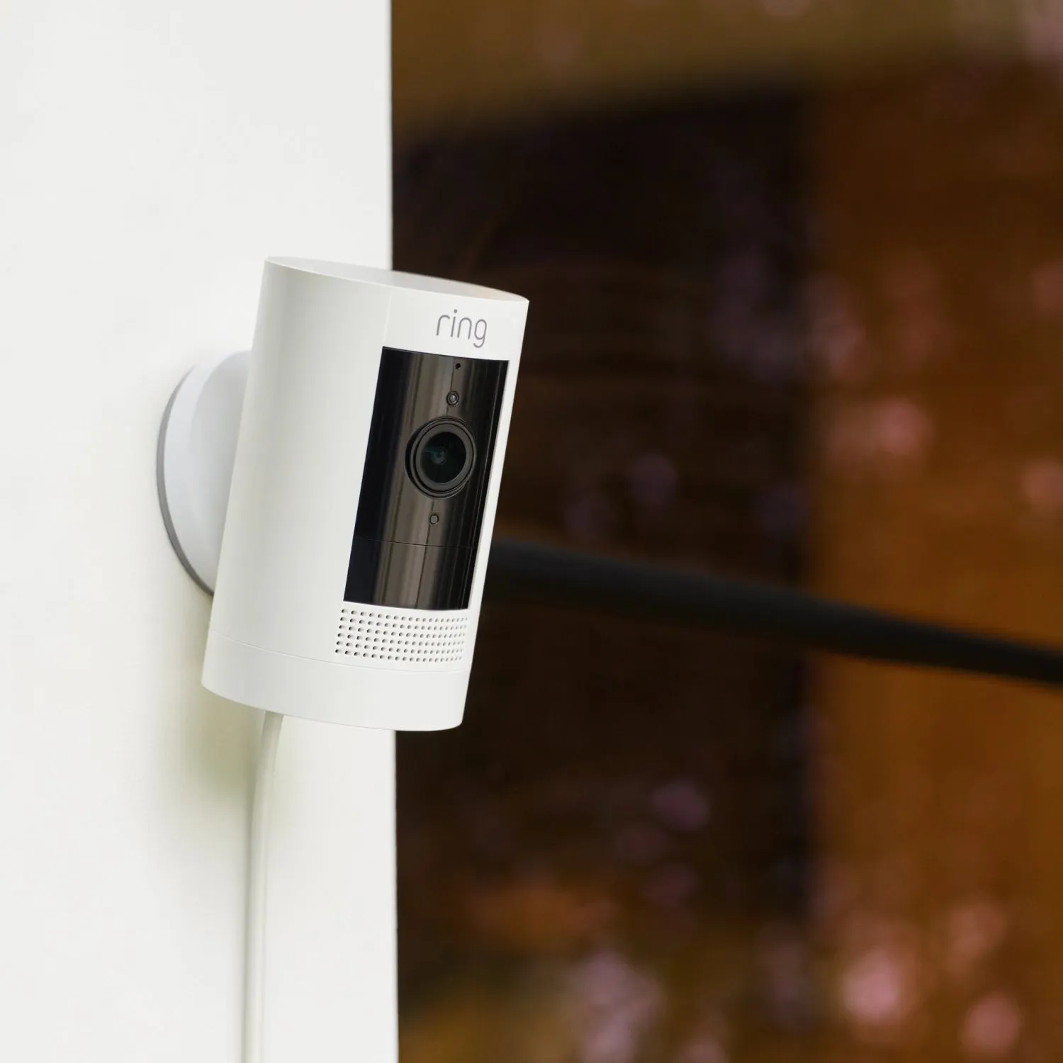 Outdoor Security Camera | Stick Up Cam Plug-In
