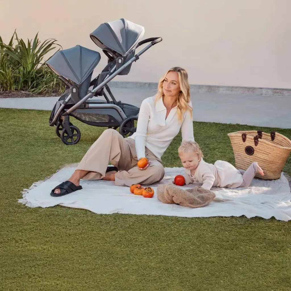 Redsbaby Nuvo Stroller