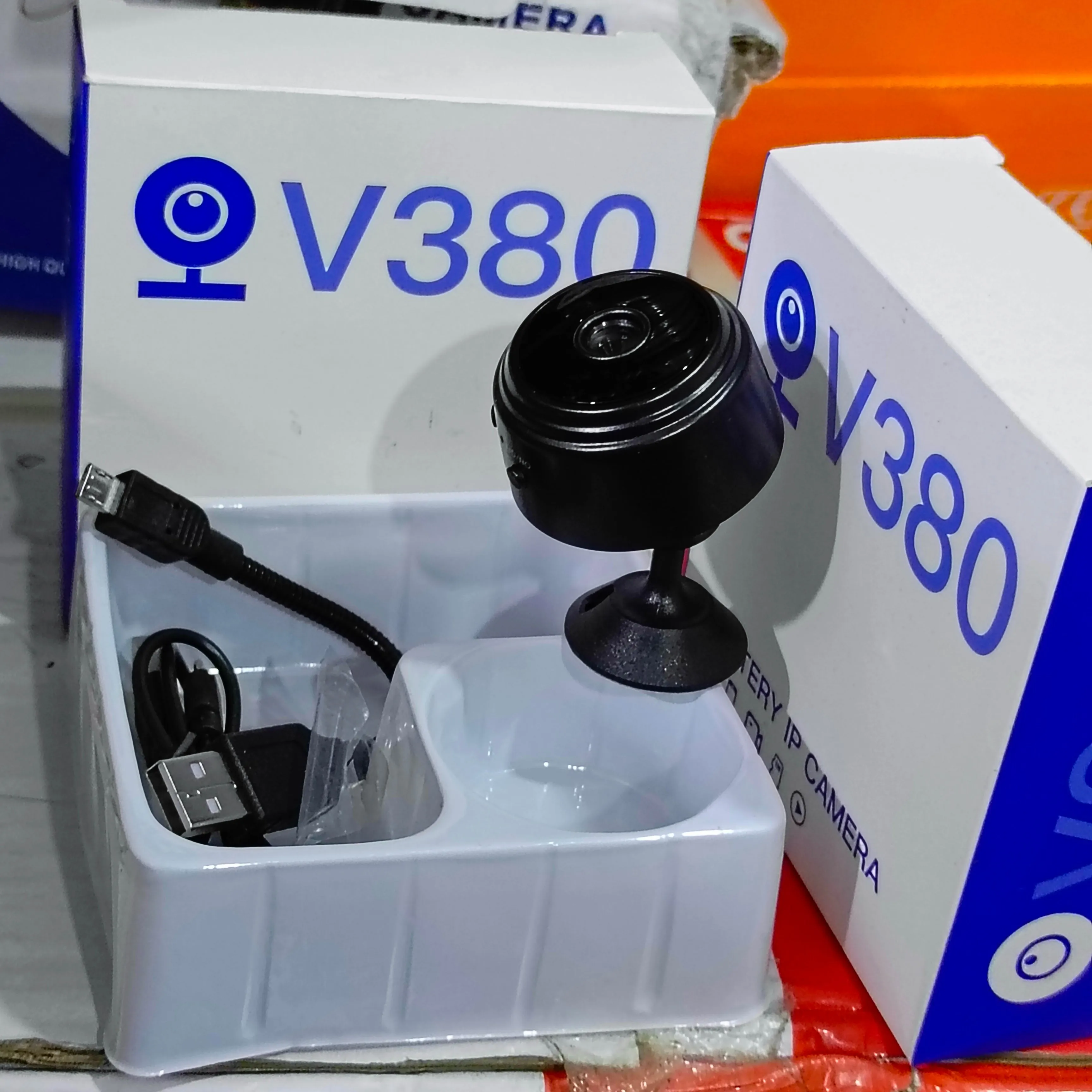 SLX Surveillance IP Camera with Built-in WiFi and Motion sensor (3.66mm 1.3MP) - Brand New