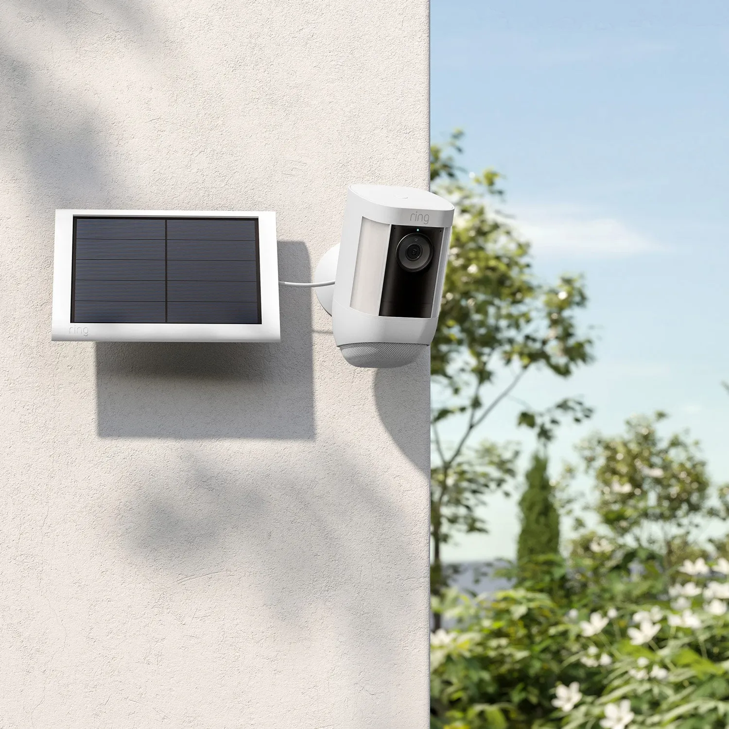 Solar Panel USB-C (Stick Up Cam, Stick Up Cam Pro, Spotlight Cam Plus, Spotlight Cam Pro, Alarm Outdoor Siren)