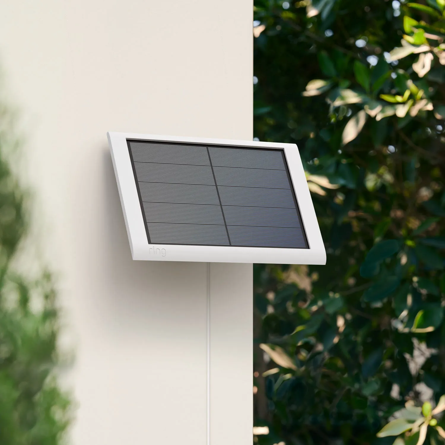 Solar Panel USB-C (Stick Up Cam, Stick Up Cam Pro, Spotlight Cam Plus, Spotlight Cam Pro, Alarm Outdoor Siren)