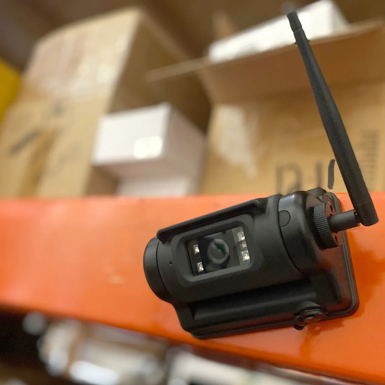Top Dawg EagleEye 1080P WIFI Wireless Backup Cam w/ Magnet & Battery, Portable & 1 Minute Installation